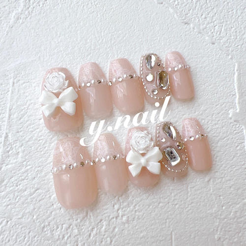 【オーダー】ネイルチップ　フレンチ　レース　薔薇 My nail💖 #レースネイル #バラネイル#中国ネイル #フレンチ