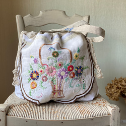 61edb2582e351e35bc6361daed4952