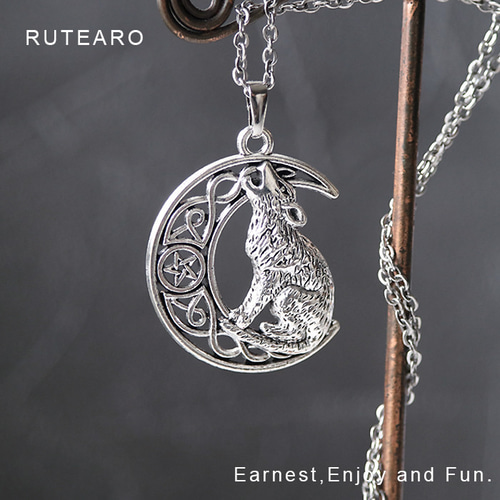 雄叫びをあげる狼のネックレス ― 五芒星 ネックレス 狼 月 三日月