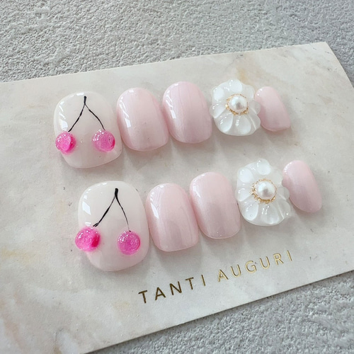 チェリー ショートネイルチップ さくらんぼ 花びら ピンク色