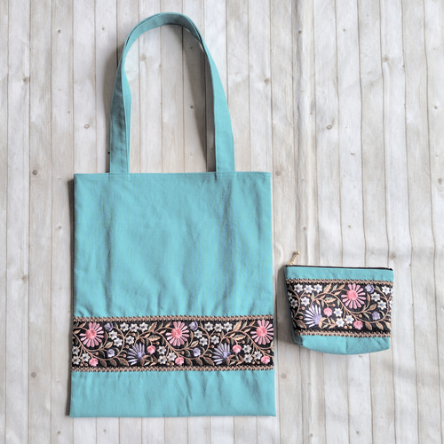 一点物】インド刺繍リボンと綿麻キャンバスのA4ぺたんこトートバッグ 