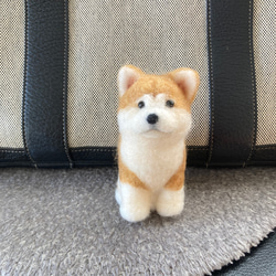 受注制作】羊毛フェルト人形 柴犬赤ちゃん(伏せ) 羊毛フェルト