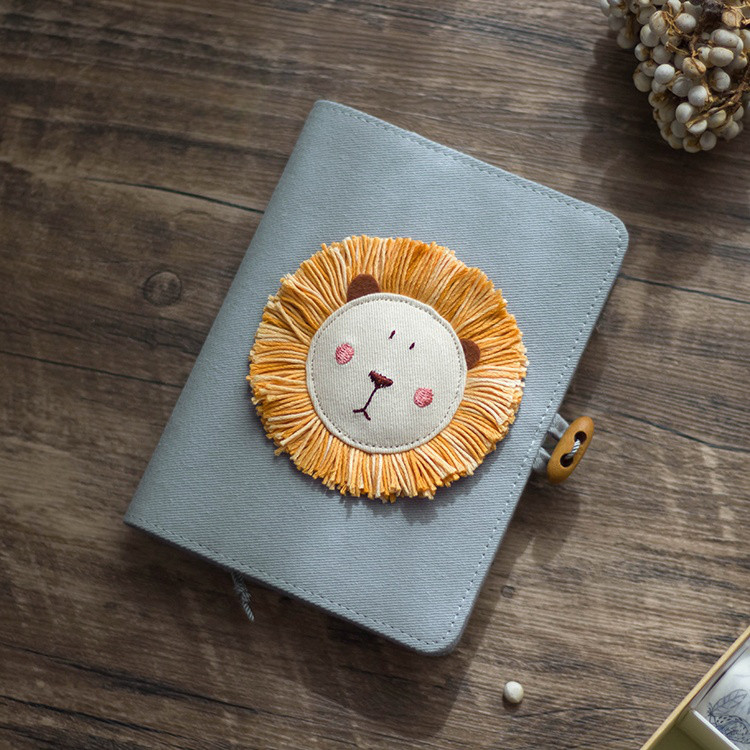 ライオンの布刺繍、手帳カバー(A5/A6サイズ) ダイアリー帳・スケジュール帳