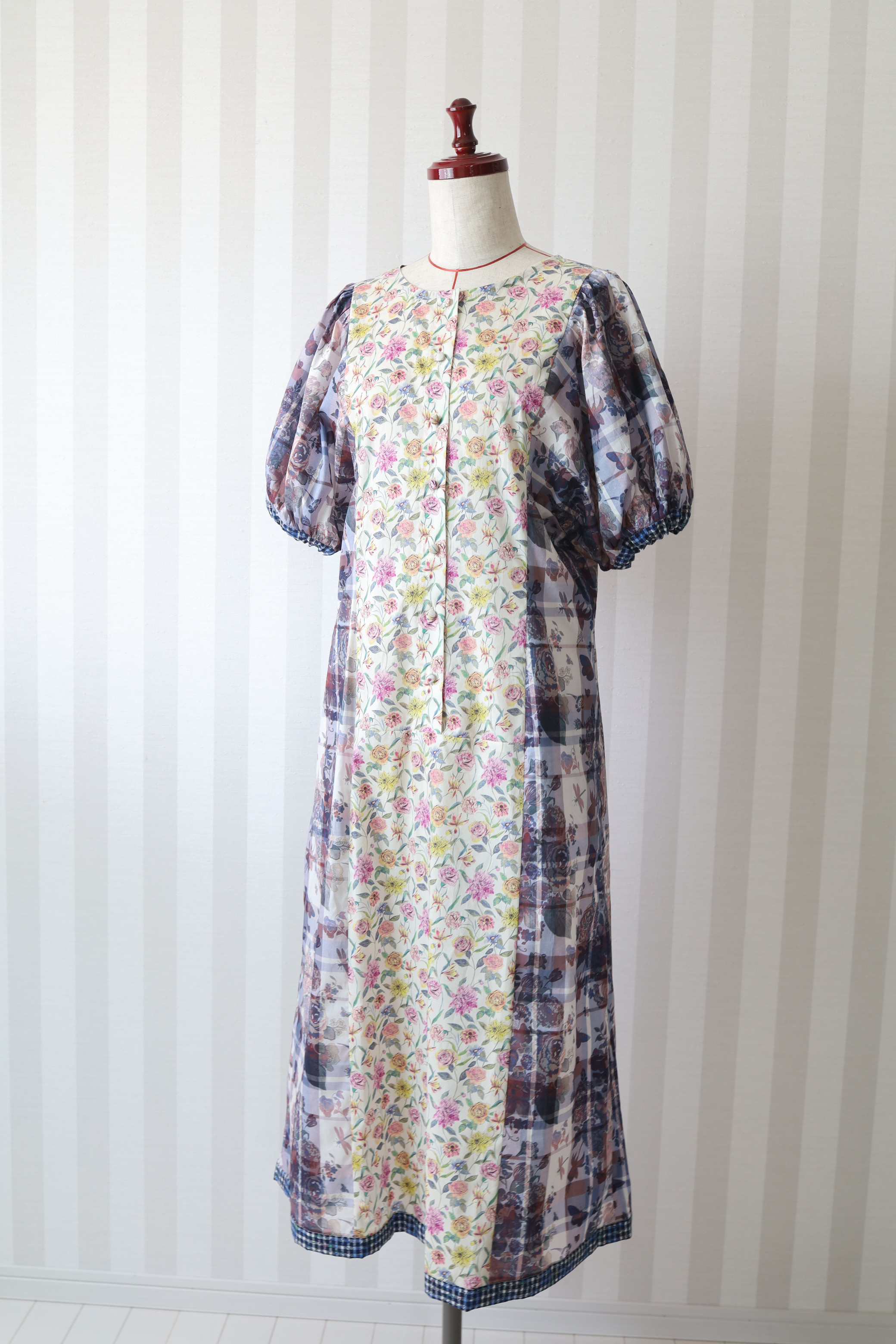 Sale  ワンピース　リバティプリント　グアッシュガーデン×チャイルドフッド・コラージュ　sizeFree