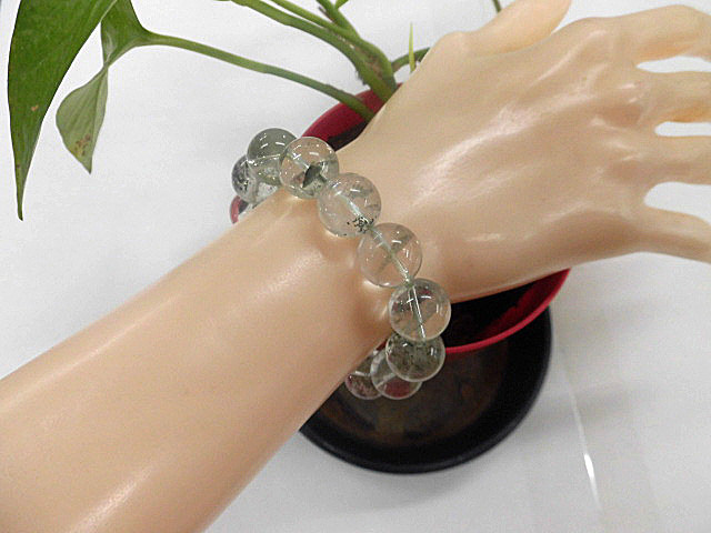 天然石 グリーンファントム14.0mm～14.2mm玉ブレスレット 内周17.5cm 　　240101492