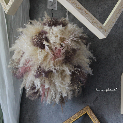 MOA]フライングボール（white×pink）№3 パンパスグラス フライング