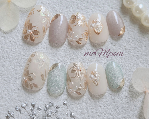 ニュアンスネイル ブライダル ぷっくり ミラー ネイルチップ ハンドメイド 乳白色のぷっくりフラワーネイル/ミラーネイル/ニュアンスネイル