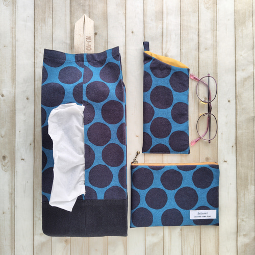 動き易い♪かぶるだけのエプロン(北欧風ドット柄/ネイビー)S～LLサイズ