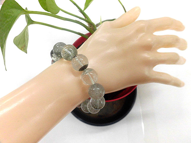 天然石 グリーンファントム14.4mm～14.9mm玉ブレスレット 内周18.3cm  　　240101493