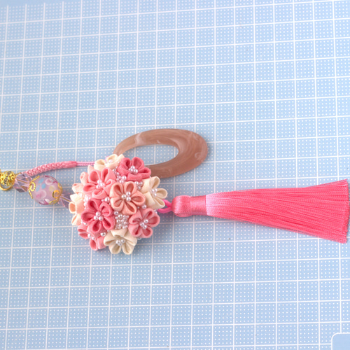 ❁つまみ細工正絹着物桜パステル＆とんぼ玉根付けストラップ❁帯