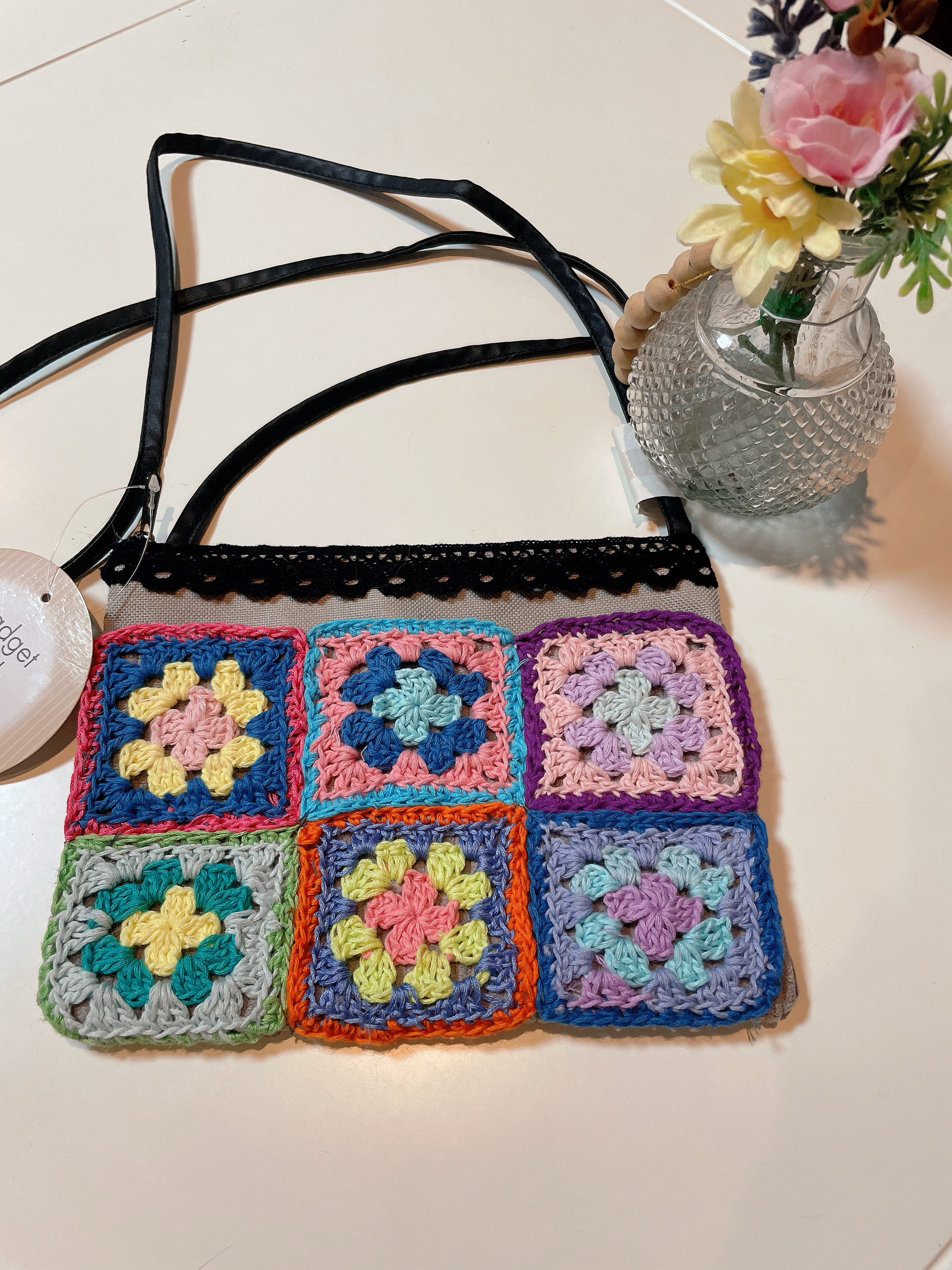 アリス 手刺繍のポーチ