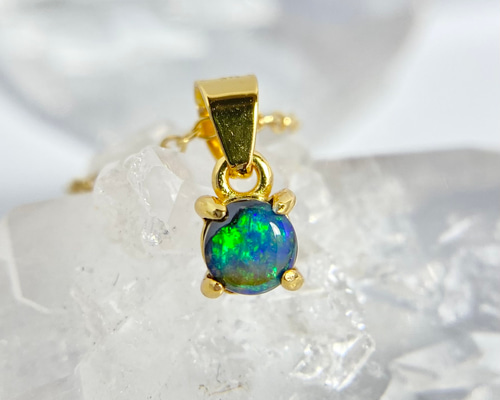 ♥　天然石（ボルダーオパール）のピクチャーストーン✨✨ 天然ボルダーオパール 3.16ct 【芸術的美遊色】 絶賛!!希少