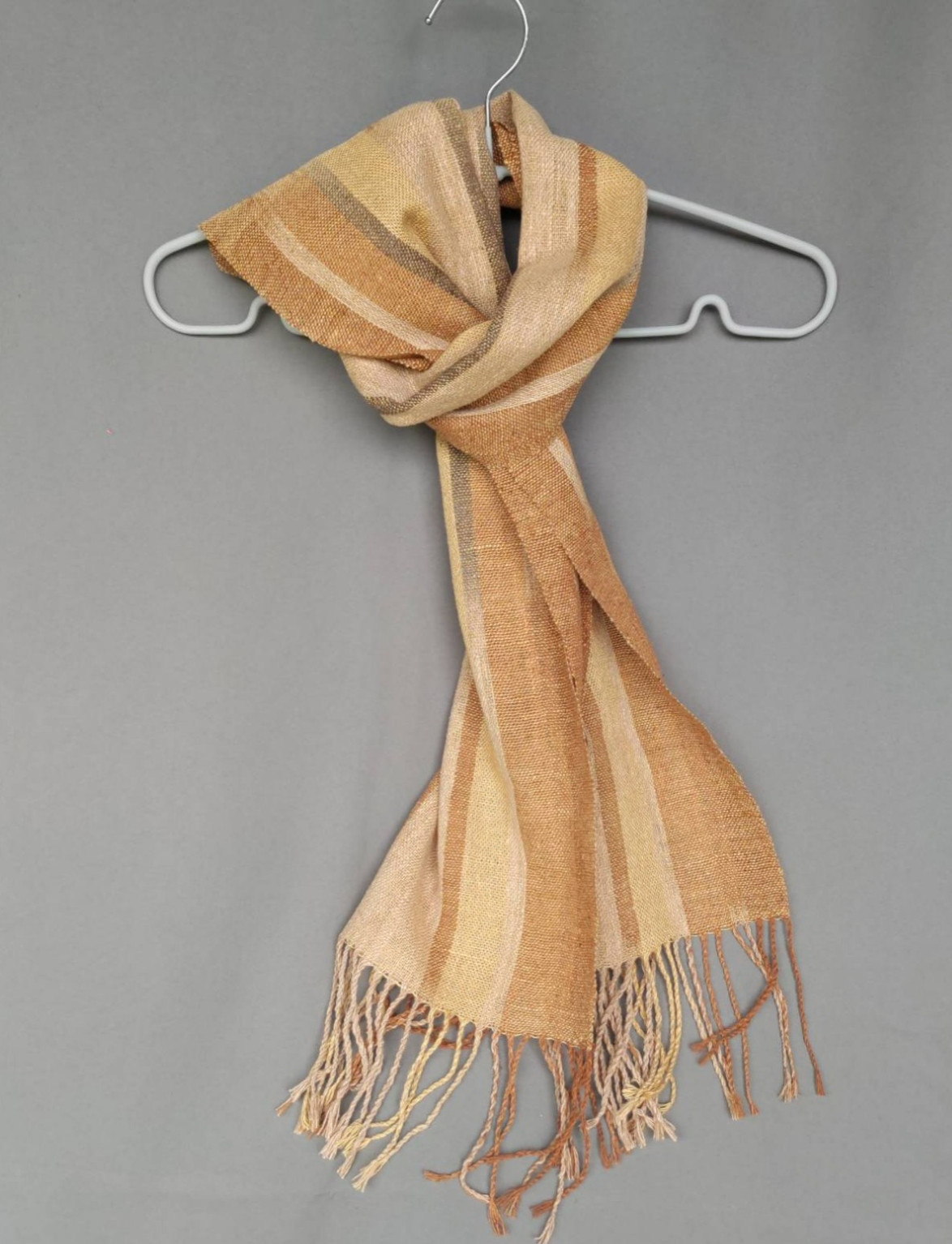 絹のマフラー（たて絣・黄茶）