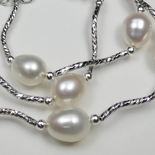 本真珠ベビーパール4、5〜5ミリネックレス 照り巻き最高 ホワイトピンク 本