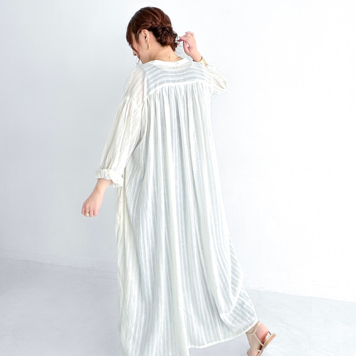 美品♡ヌキテパ インド綿エンブロイダリーデニムロングシャツワンピース F 青 美品♡ヌキテパ インド綿エンブロイダリーデニムロングシャツ