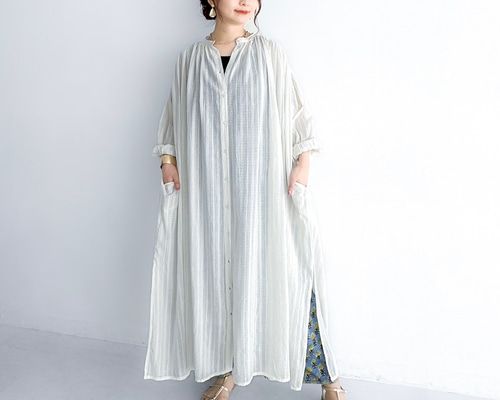 美品♡ヌキテパ インド綿エンブロイダリーデニムロングシャツワンピース F 青 美品♡ヌキテパ インド綿エンブロイダリーデニムロングシャツ