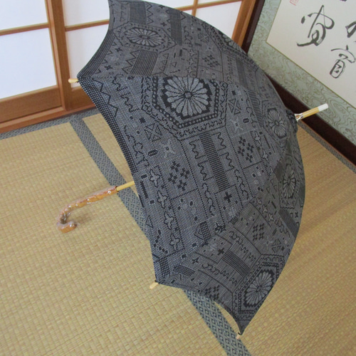 本場泥大島紬の着物から日傘（傘袋付き） 傘・日傘 MICHI 通販