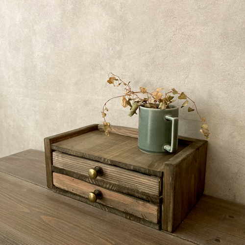 アクセサリー収納としても使える アンティーク風 小物入れ 木製2段