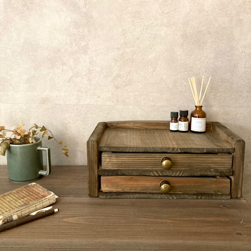 アクセサリー収納としても使える アンティーク風 小物入れ 木製2段