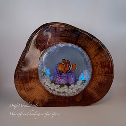 海の世界を閉じ込めた流木アート カクレクマノミ 水中ジオラマ 流木 レジン テラリウム アクアリウム インテリア N8 2枚目の画像