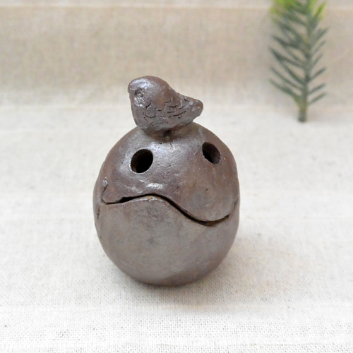 茶色フクロウの香炉 お香立て こげ茶 ふくろう 鳥 野生 手作り陶芸