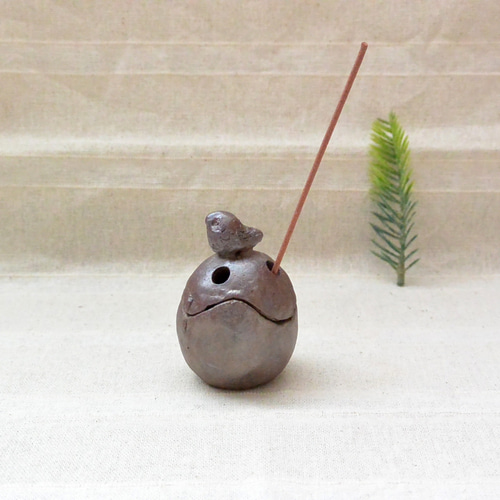 茶色フクロウの香炉 お香立て こげ茶 ふくろう 鳥 野生 手作り陶芸