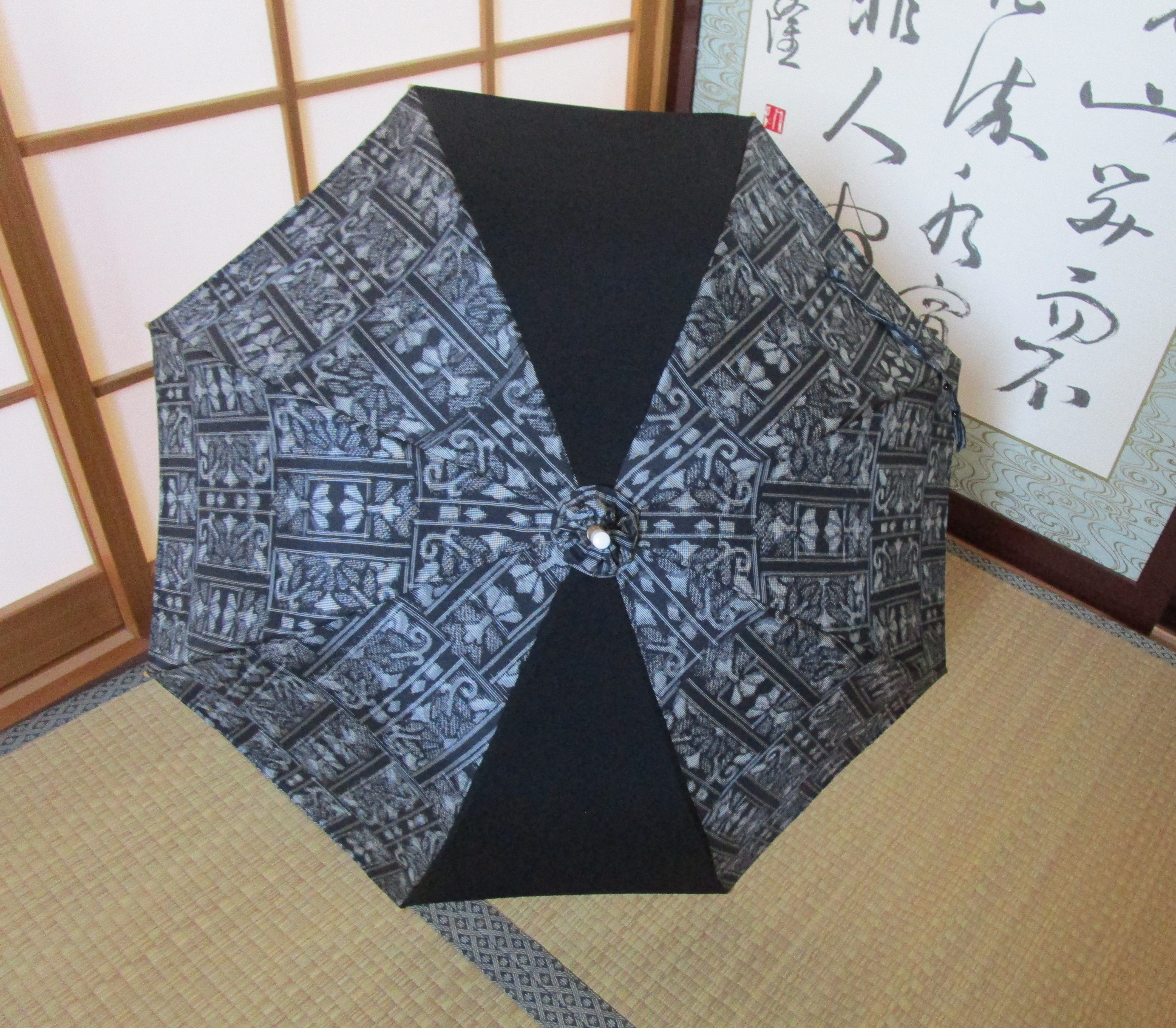 本場村山大島紬の着物から日傘