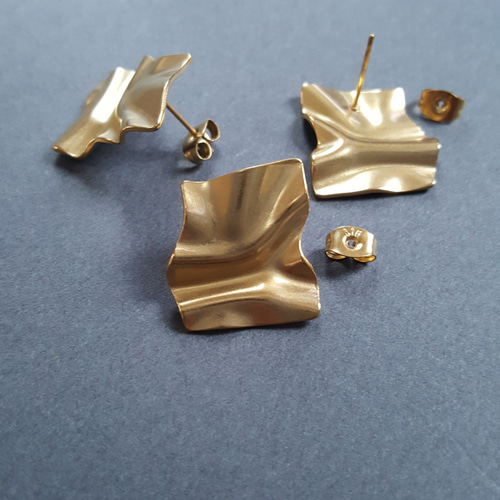 大安売りページ♡サージカルピアス4点★いつもありがとうございます♡ AJIRO ACCESSORY ピアス ajiro accessory アレルギー対応 フープ
