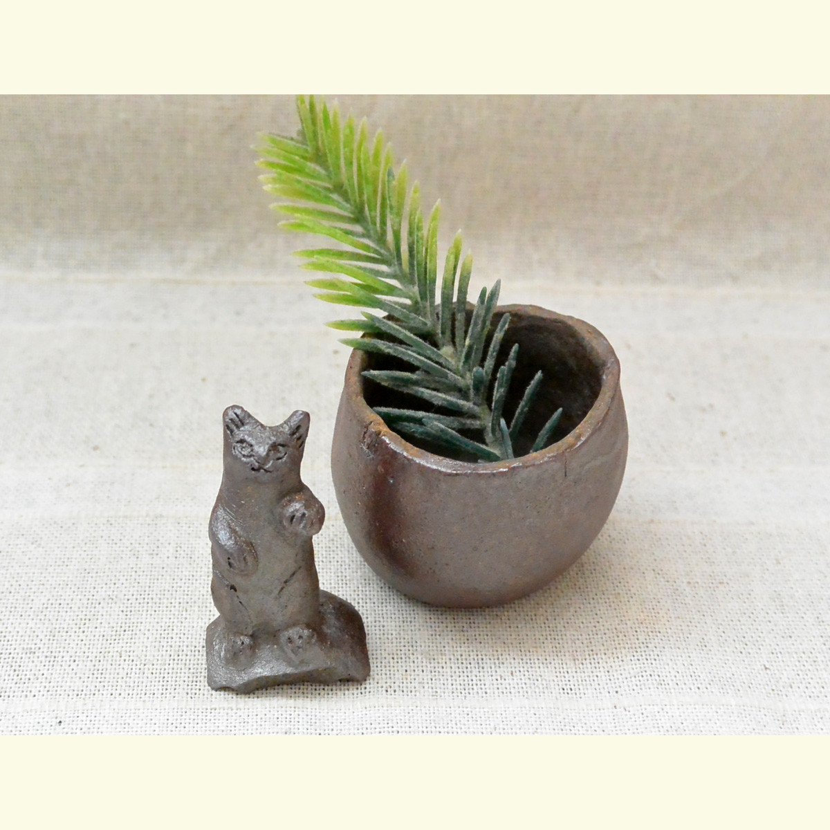 アンティーク 美品 陶器製 ロイヤルキャット 招き猫 左手上げ