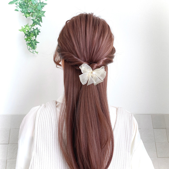 ダブルリボン ポニーフック 【ゴールド ベージュ】チュールリボン オーガンジーリボン ヘアリボン ヘッドアクセサリー 4枚目の画像