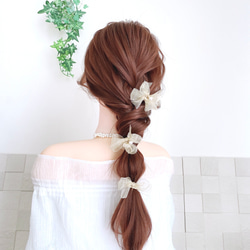 ダブルリボン ポニーフック 【ゴールド ベージュ】チュールリボン オーガンジーリボン ヘアリボン ヘッドアクセサリー 7枚目の画像