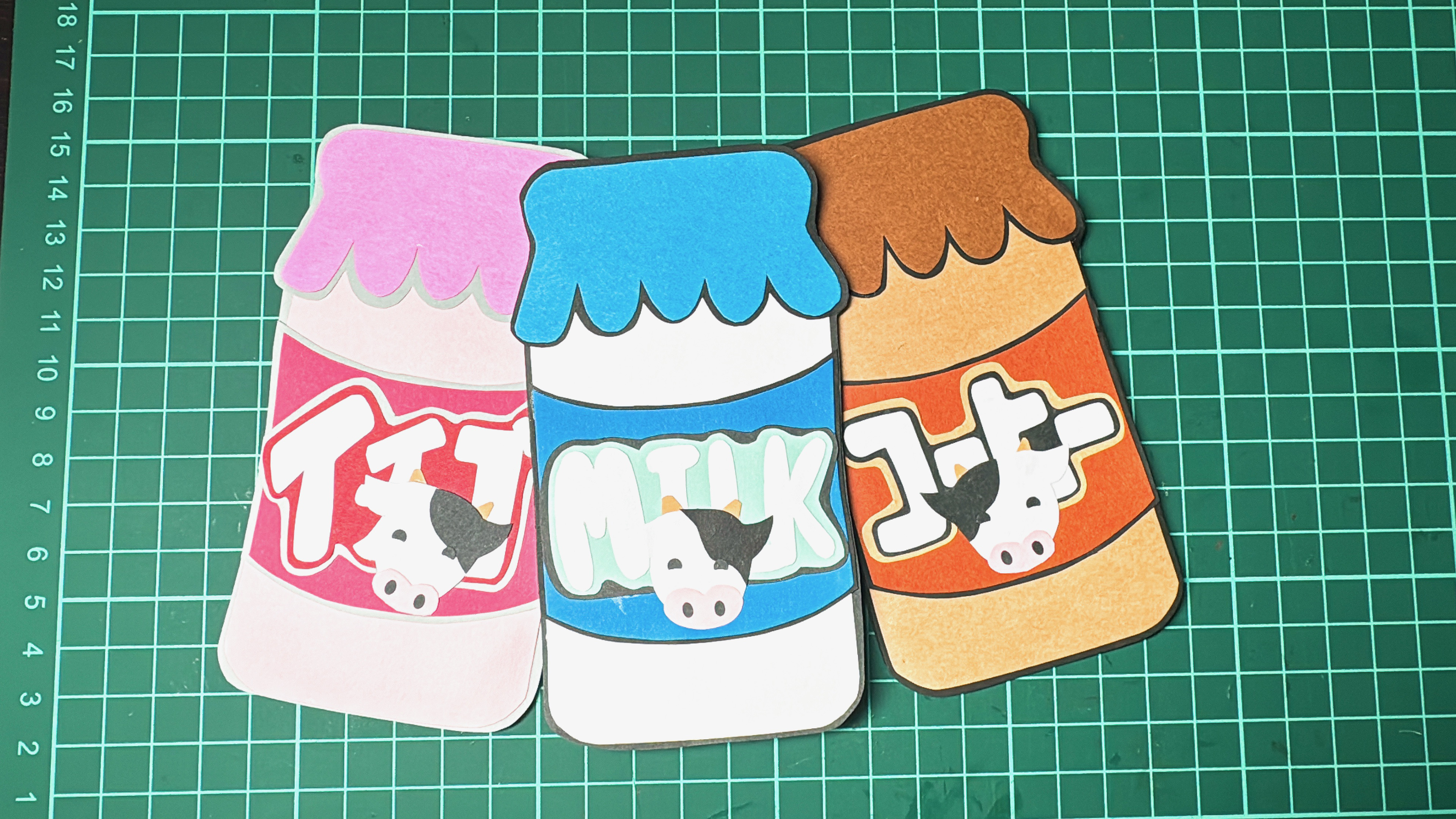 かわいやいちごページ 春らしいイチゴのスニーカーが入荷しました♡ | いちご雑貨専門