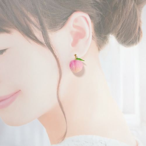 桃のピアス イヤリング 羊毛フェルト 果物シリーズ イヤリング