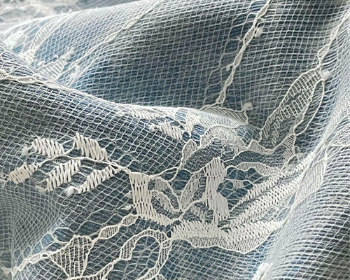 d4▽デニム刺しゅう生地▽花柄 フラワー レース刺繡 厚手 ブルーグレー