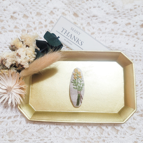 ♡販売品♡お花刺繍 刺繍パッチンピン パッチンピン ヘア