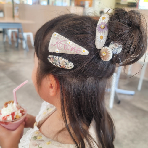 かぎ編み 花モチーフ ベビーキッズ パッチンピン 2個セット