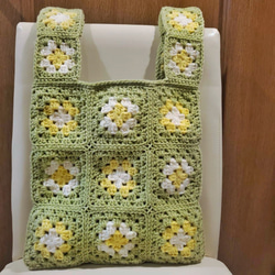 再販 お花モチーフのグラニースクエアバッグ｜かぎ針編み / 受注制作 / ハンドメイド / ナチュラルカラー 3枚目の画像