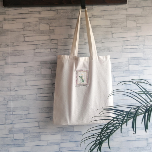 花の刺繍 トートバッグ エコバッグ レッスンバッグ 生成り A4サイズ 