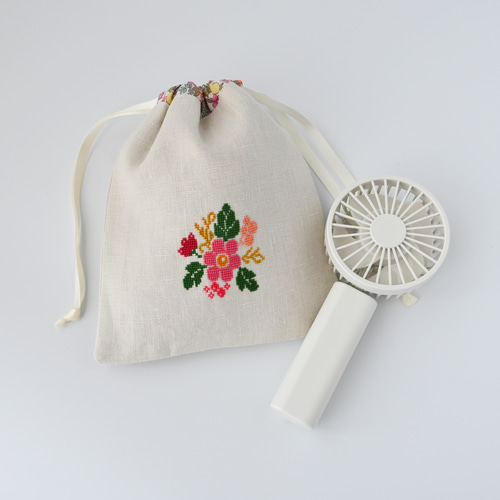 花柄刺繍のリネン巾着袋 ほっこりクロスステッチ 巾着袋 NJUTA