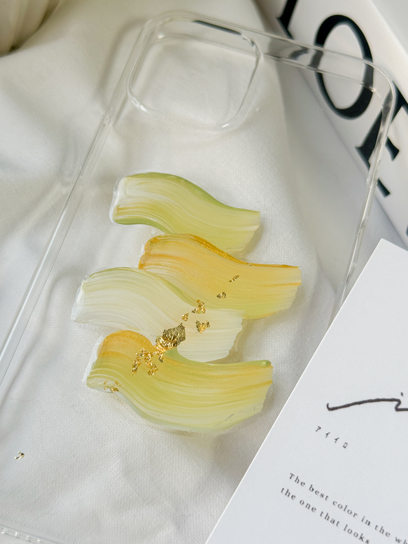 【waveline】olive×gold ニュアンス スマホケース iphone/アクリル絵の具 2枚目の画像