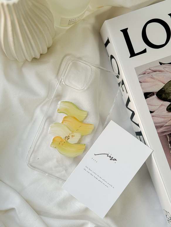 【waveline】olive×gold ニュアンス スマホケース iphone/アクリル絵の具 1枚目の画像