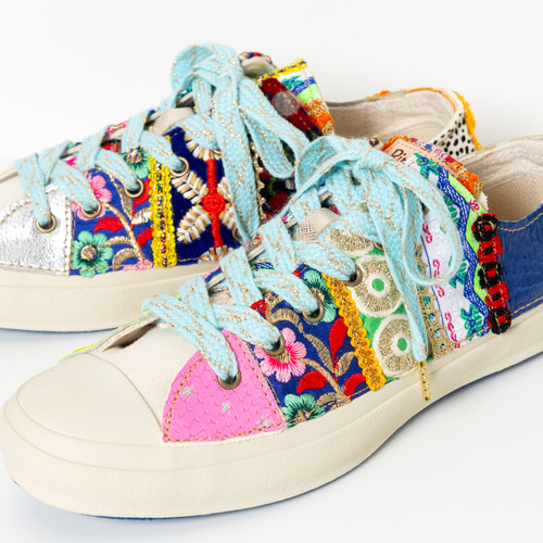 Mariella / Size 24.5cm 靴職人のリメイクスニーカー インド刺繍リボン
