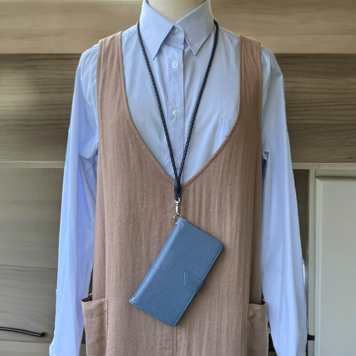本革 編み込み ネックストラップ フェミニン ネイビー フェミニン ネックストラップ ネイビー 本革 編み込み スマホ