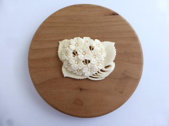 本象牙　アイボリーカービング　ナンタケットバスケット用オーナメント「紫陽花/アジサイ」(Ⅳ) 紫陽花/アジサイ