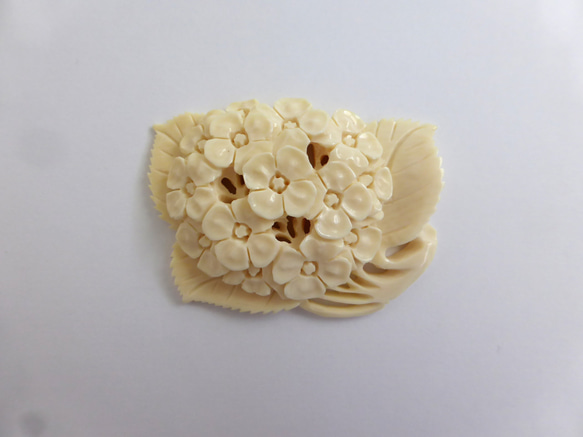 本象牙　アイボリーカービング　ナンタケットバスケット用オーナメント「紫陽花/アジサイ」(Ⅳ) 紫陽花/アジサイ