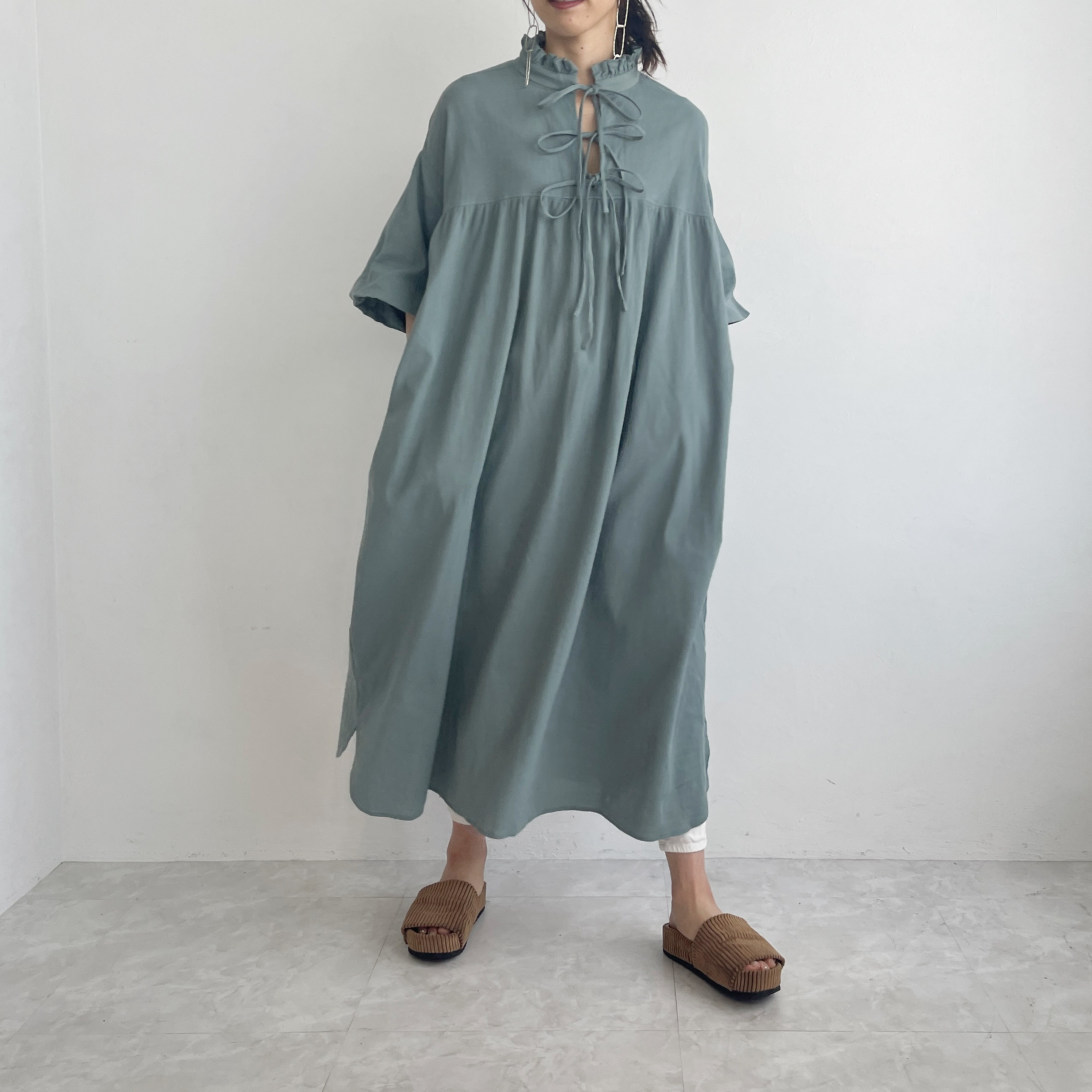 フリルネックリラックスドレス(cotton100%)(blue)