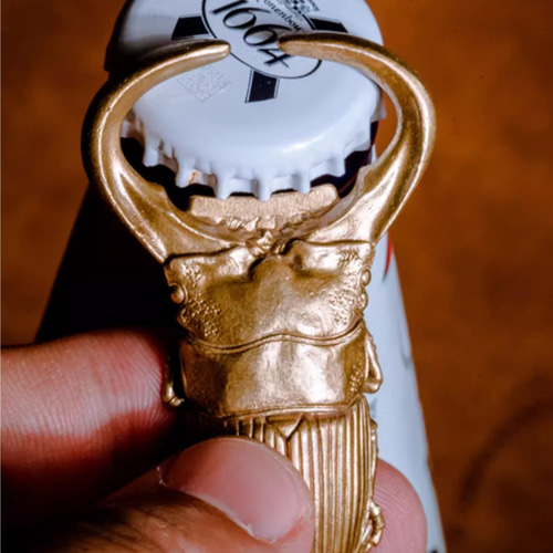 手作り純黄銅ビールオープナー、カブトムシ型の栓抜き、キーホルダー