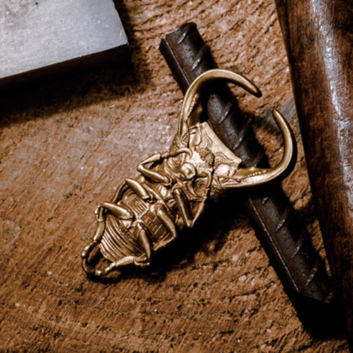 手作り純黄銅ビールオープナー、カブトムシ型の栓抜き、キーホルダー