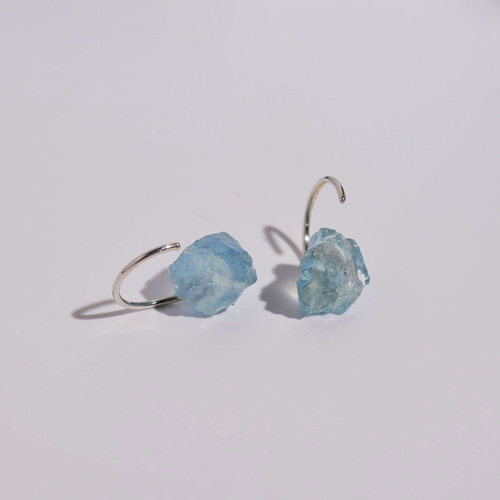 ☆藤香☆ フープピアス フック 水色 綺麗エメラルドフープピアス EM0.5ct前後×2 PT/K18YG – AYAKO