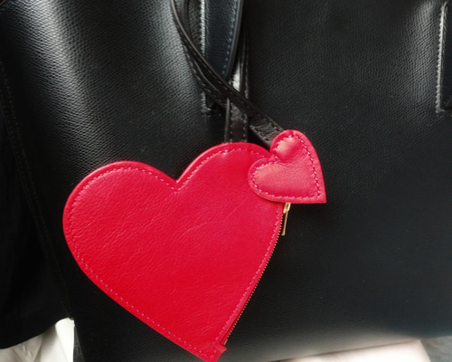 ラドロー ハート型赤ポーチ ファスナー付き